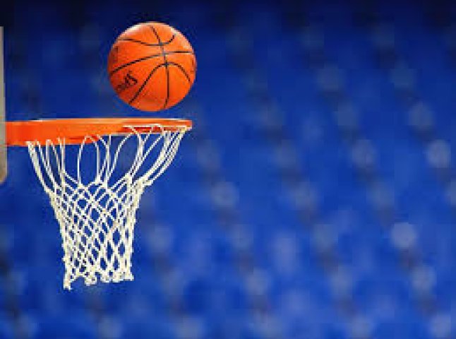 Ужгородські баскетболісти продовжують перебувати на першому місці чемпіонату України