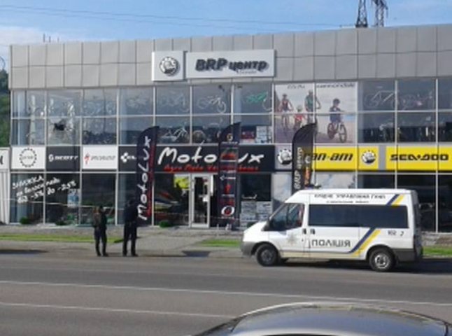 Неподалік ринку "ГІД" у Мукачеві невідомі стріляли з РПГ
