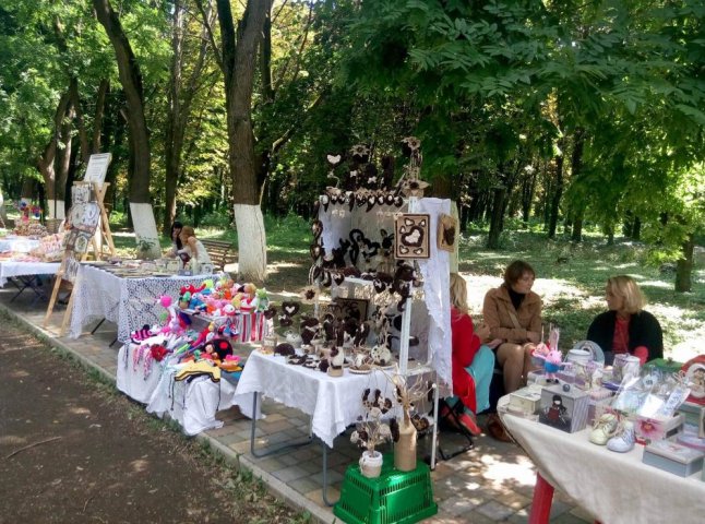 В Ужгороді готуються до проведення фестивалю "Медовий Спас"