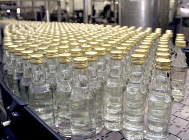 ДПА прикрила підпільний цех по виготовленню горілки (ФОТО)