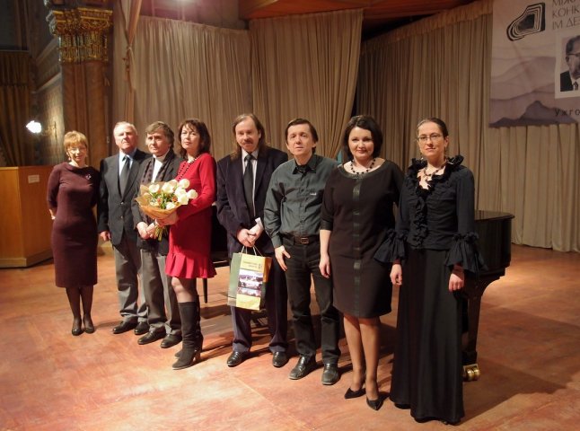 У Закарпатській філармонії визначили переможців відкритого конкурсу піаністів імені Дезидерія Задора