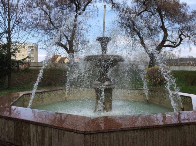 У парку імені Андрія Кузьменка в Мукачеві відновлять фонтан