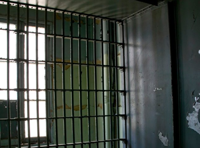 Прокуратура перевірила поширену у ЗМІ інформацію про безпідставне тримання ув’язнених осіб у колонії