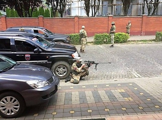 Заблокованих біля Мукачева бійців "Правого сектору" немає, вони вийшли з оточення, – командир ДУК