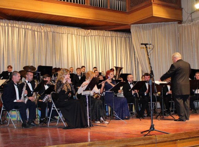 Естрадно-духовий оркестр відзначив свій перший ювілей