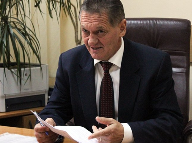 Новостворена Народна рада висловила недовіру голові Закарпатської ОДА Олександру Ледиді