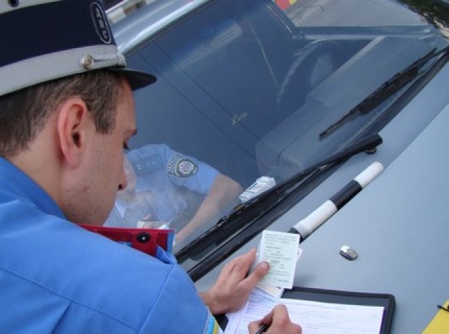 Викрадений у Франції автомобіль намагались зареєструвати у Мукачеві