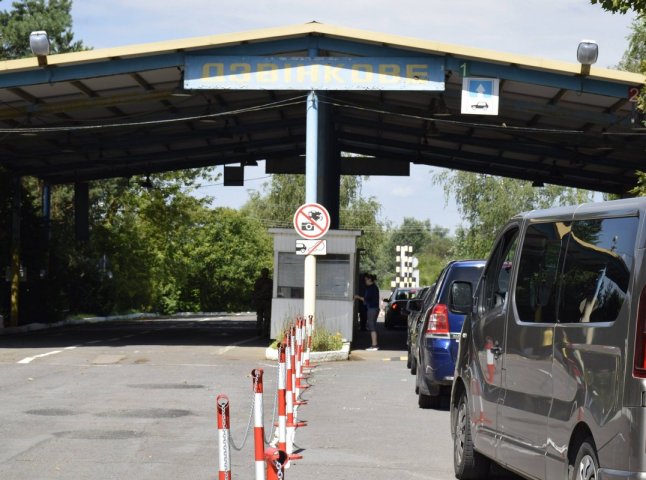 Прикордонники повідомили новину для тих, хто хоче перетинати кордон з Угорщиною