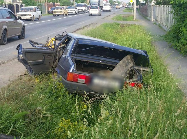 ДТП у Ракошині: автомобіль зіткнувся з пасажирським автобусом