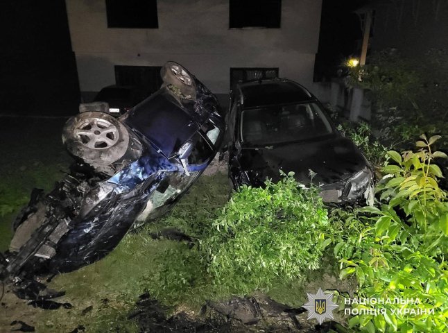 Дві ДТП на Закарпатті, четверо людей травмовано: в обох випадках водії були напідпитку Дві ДТП на Закарпатті, четверо людей травмовано: в обох випадках водії були напідпитку