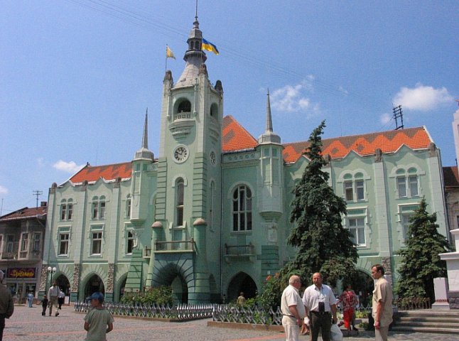 В Ужгороді влада Закарпаття зустрілася з владою Мукачева