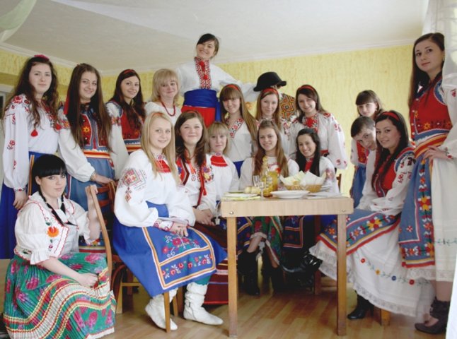 У Мукачівському коледжі згадували про народні традиції