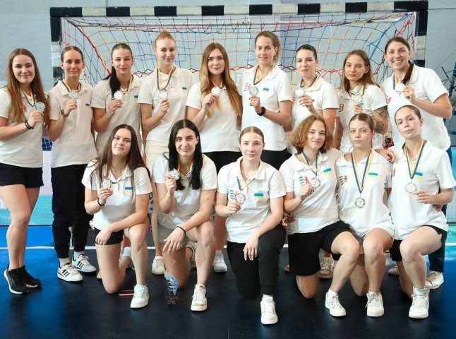 ГК «Карпати» здобули срібні медалі жіночої Суперліги України з гандболу