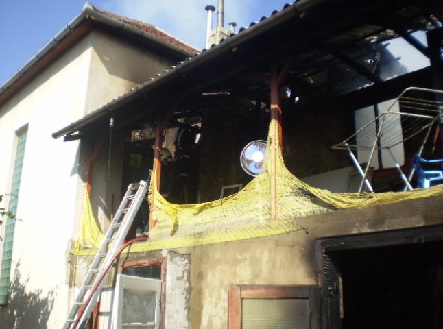 На Берегівщині згорів недобудований житловий будинок (ФОТО)