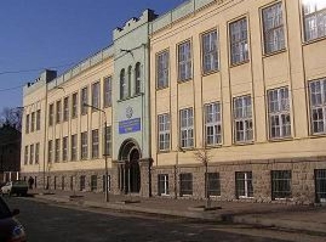 65-річницю відзначив Мукачівський кооперативний торговельно-економічний коледж
