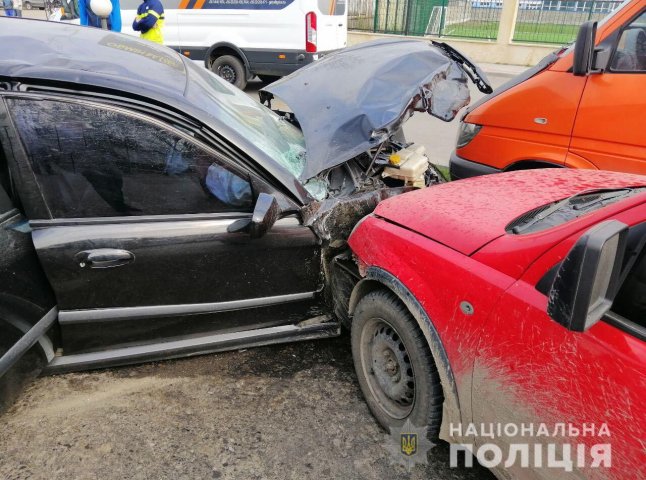 Офіційно про масштабну ДТП на Закарпатті: у Тячеві зіткнулись п’ять автомобілів