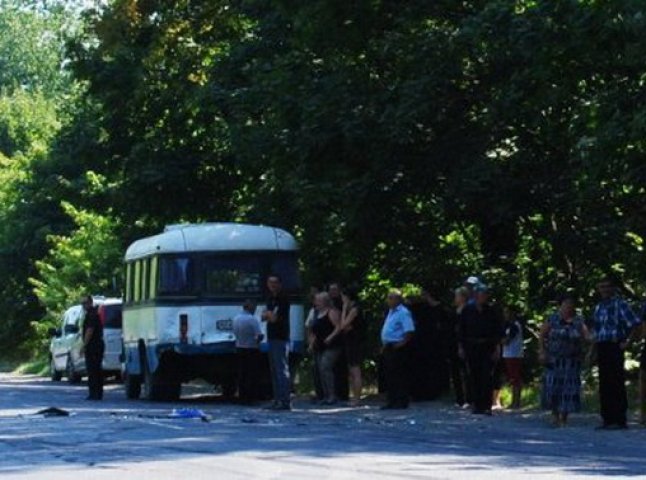 Учора на Хустщині в ДТП потрапив автобус похоронної процесії