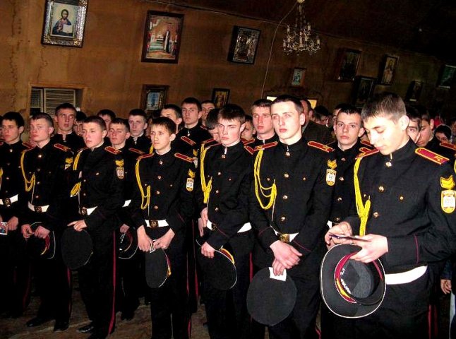 Мукачівські курсанти готуються до конкурсу на «Краще знання української мови»
