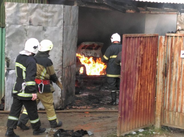 Два вибухи в Ужгороді: є постраждалий, – ЗМІ