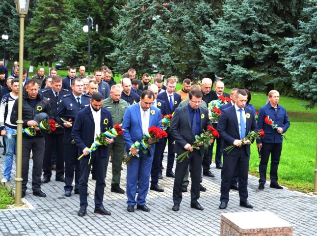 На Закарпатті вшанували пам’ять воїнів, які віддали своє життя за незалежність та суверенітет України