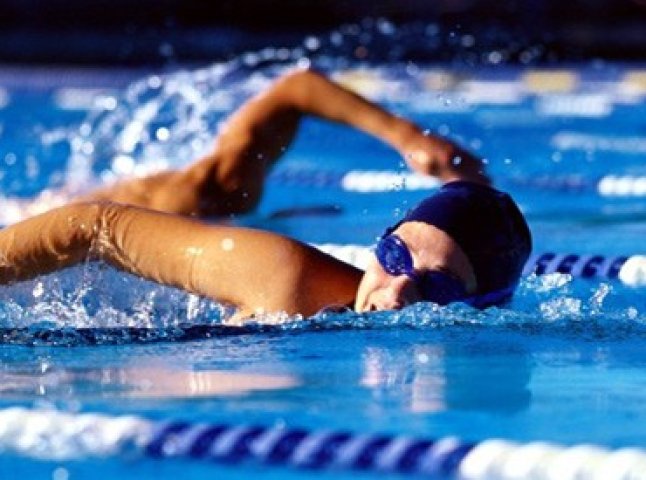 Ужгородець став першим в області кандидатом у майстри спорту з плавання за часів Незалежності України