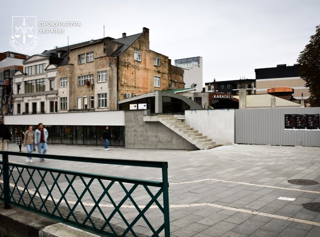 Прокуратура вимагає перебудувати скандальну забудову в центрі Ужгорода Прокуратура вимагає перебудувати скандальну забудову в центрі Ужгорода