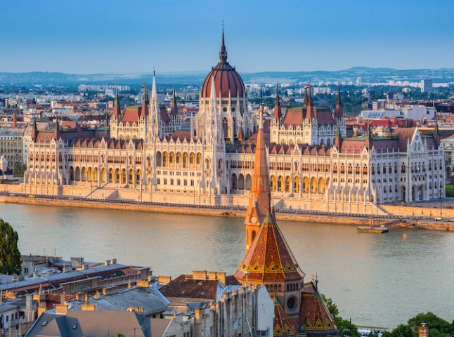 Як можна в’їхати на територію Угорщини: перелік умов