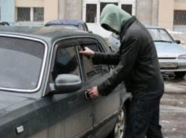 Мукачівська міліція по «гарячим слідам» затримала автокрадія