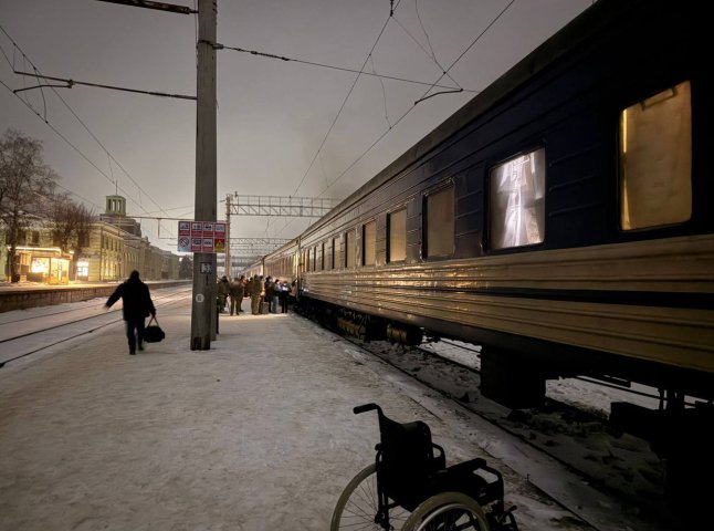 Атакований росією потяг «Барвінкове—Львів—Чоп» відновив рух