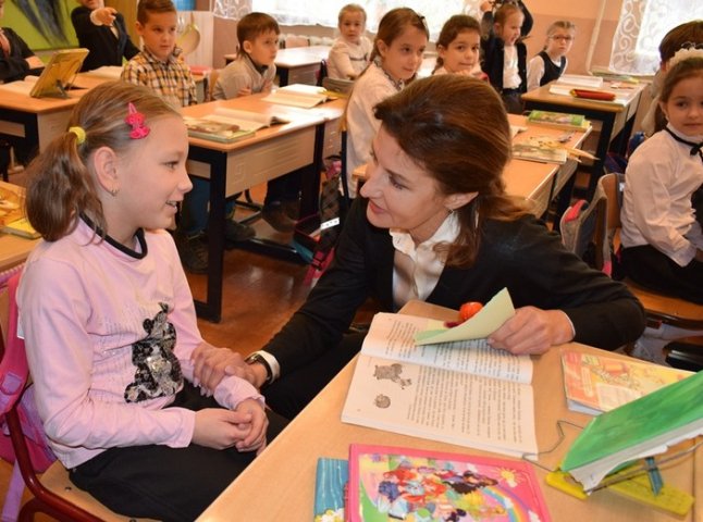 В Ужгородській міськраді розповіли, чому дружина Порошенка відвідала саме школу №20