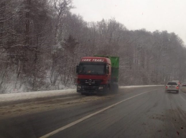 На Мукачівщині сталася ДТП за участі вантажівки