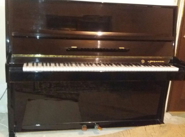 Продається фортепіано "Україна"
