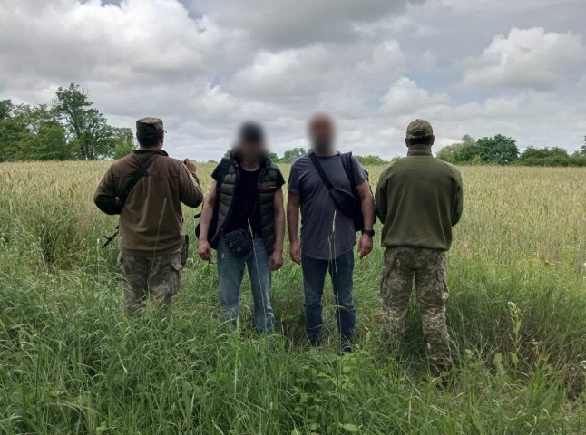 Впродовж доби прикордонники затримали 16 чоловіків призовного віку