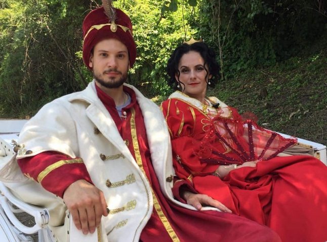 В Мукачеві відбулось гучне середньовічне весілля