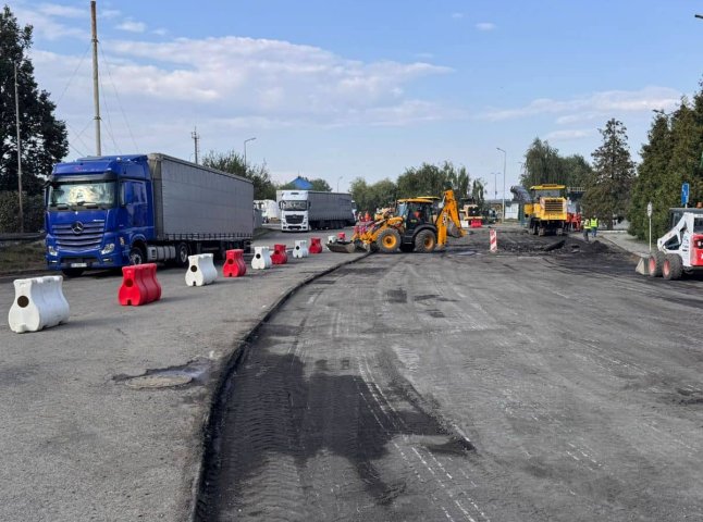 Два тижні на пункті пропуску Чоп — Захонь буде ускладнено рух