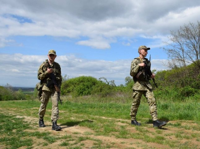 Прикордонники розповіли про випадок, який трапився на околиці села Прикордонники розповіли про випадок, який трапився на околиці села