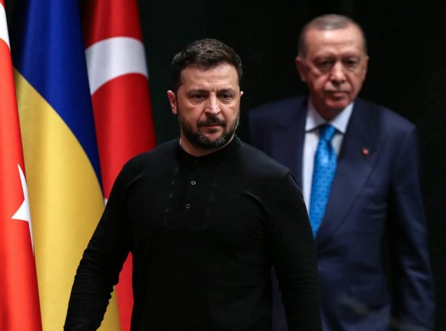 Переговори в Туреччині: Зеленський зробив заяву після прильоту в Анкару Переговори в Туреччині: Зеленський зробив заяву після прильоту в Анкару