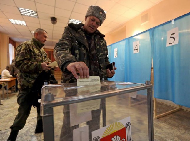 На неконституційному референдумі у Криму дозволяють голосувати громадянам Росії