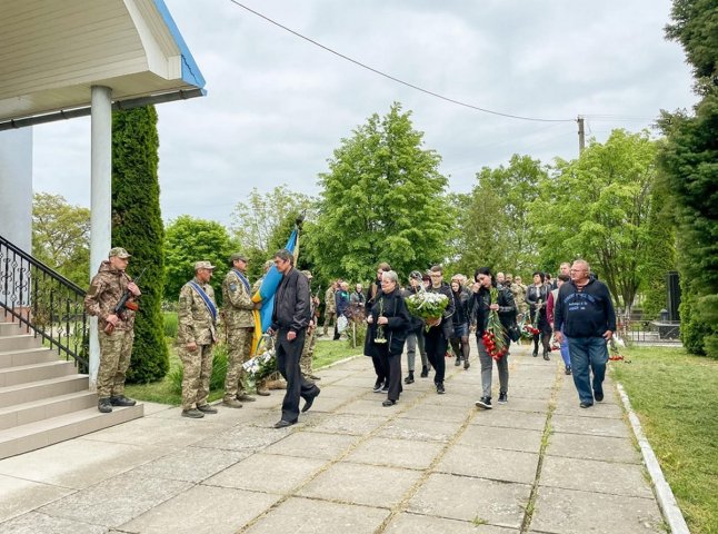 Мукачево попрощалося з полеглим Героєм