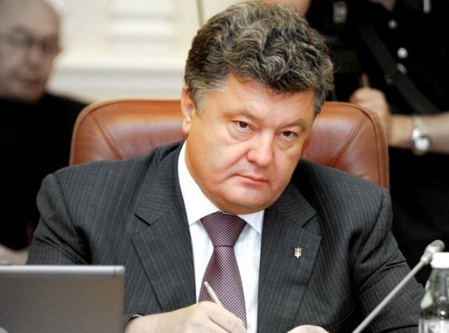 У Адміністрації Президента спростували інформацію про візит Петра Порошенка на Закарпаття