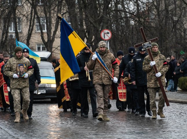 В Ужгороді поховали Героя, який захищав Україну з початку повномасштабного вторгнення