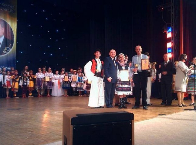 Ансамбль танцю "Кольори Карпат" тріумфував на всеукраїнській сцені
