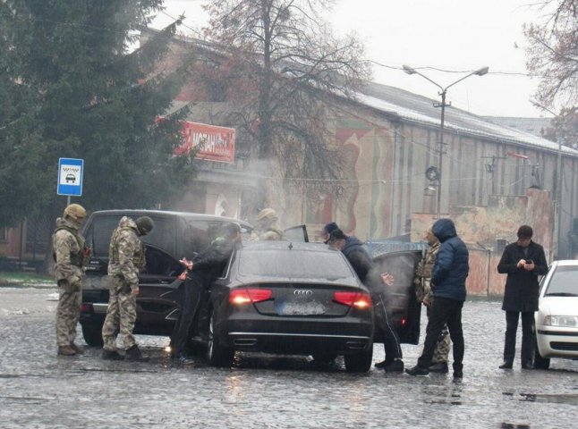 У Мукачеві затримали групу наркоділків: офіційні подробиці