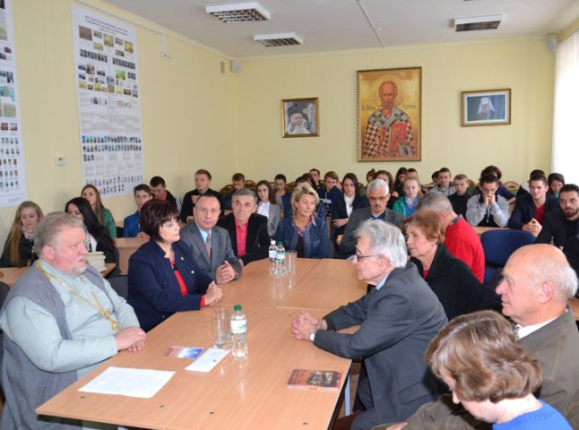 В Ужгороді відзначили 25-річчя з дня створення "Народного Руху України"