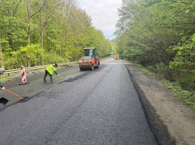 Які дороги зараз ремонтують в області: роботи тривають на ключових автошляхах