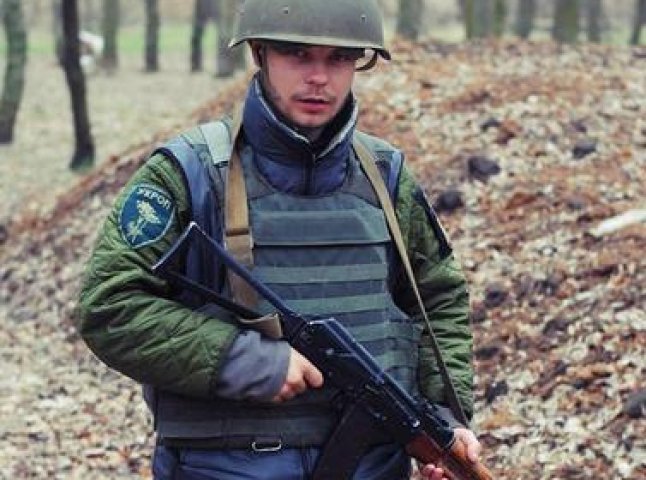Боєць «Карпатської Січі» колекціонує українські шеврони