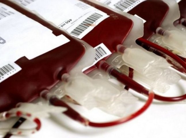 Закарпатців закликають ставати донорами крові