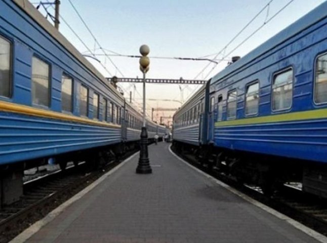 В Укрзалізниці запускають додатковий рейс з Києва до Ужгорода: розклад