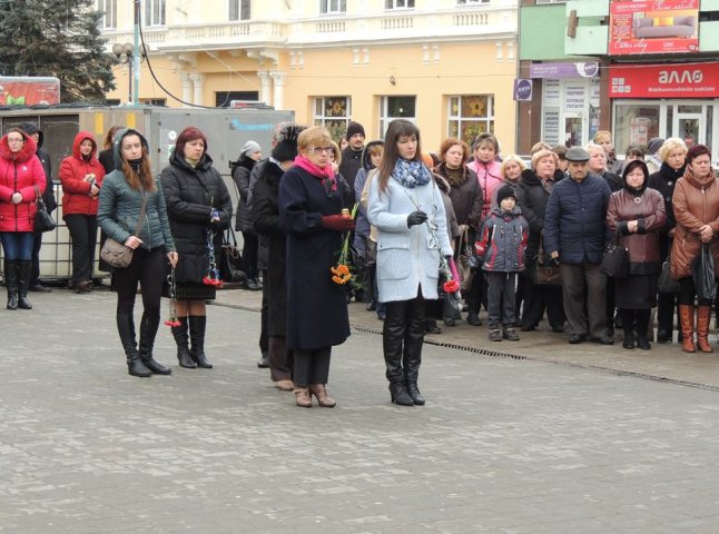 Берегівчани вшанували другу річницю подій на Майдані