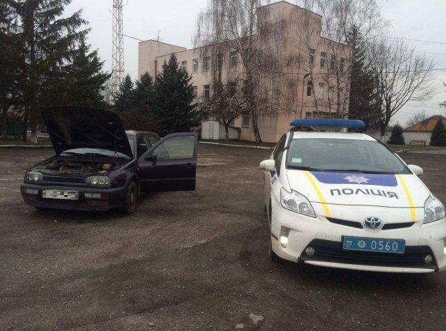 Пильні патрульні Ужгорода виявили автомобіль, номер кузова якого не відповідав документам